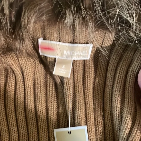Michael Kors Real Fur Vest - Picture 3 of 4